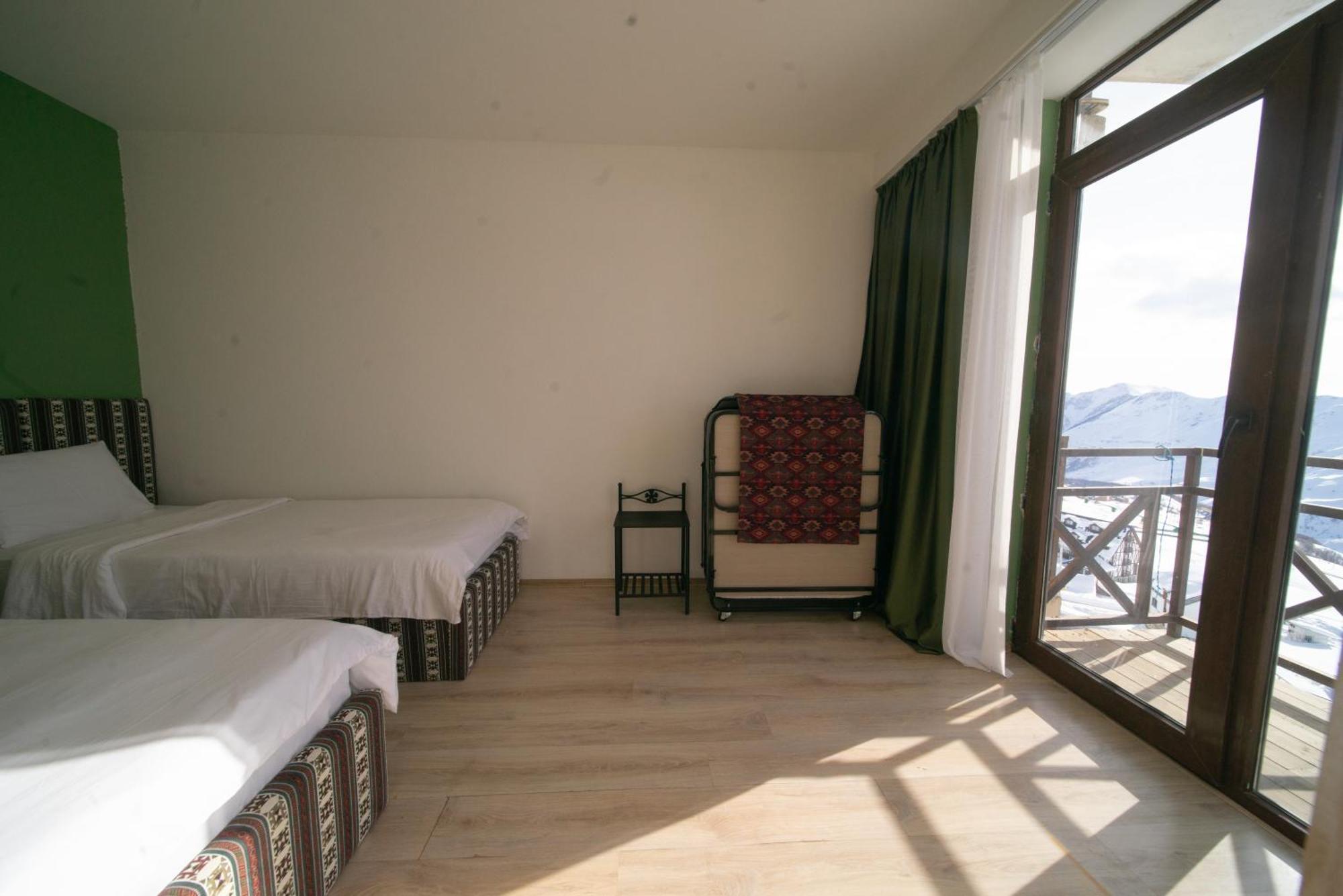 Chalet Papa Basili Gudauri Eksteriør bilde