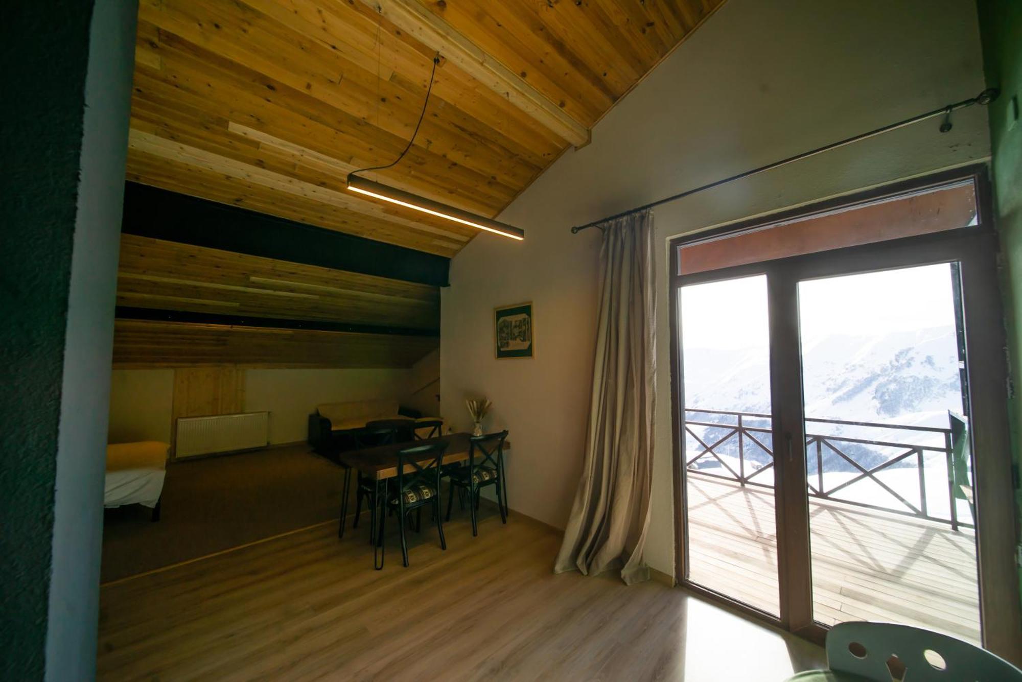 Chalet Papa Basili Gudauri Eksteriør bilde