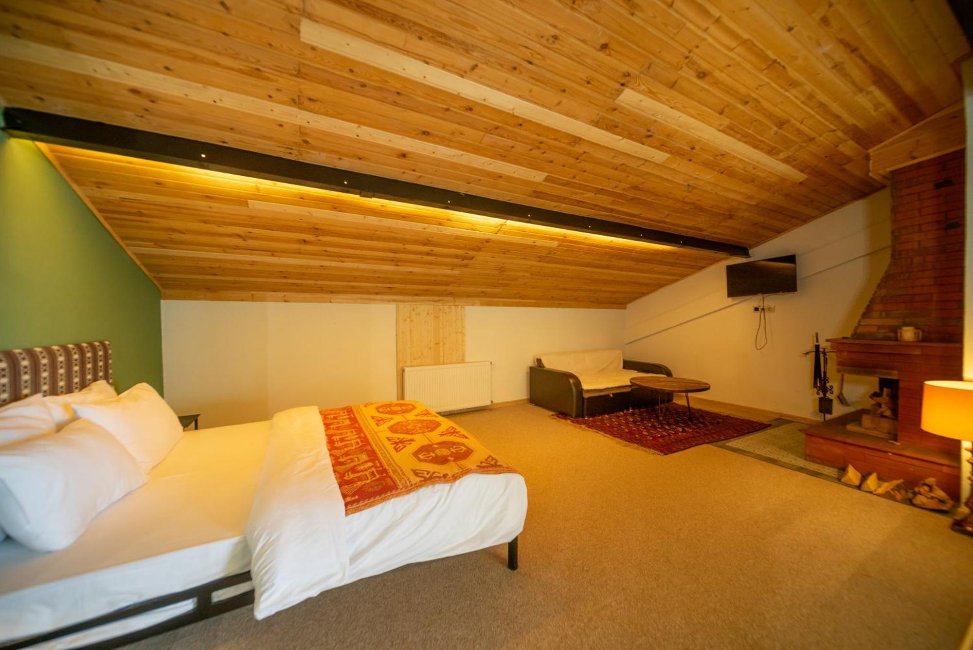 Chalet Papa Basili Gudauri Eksteriør bilde