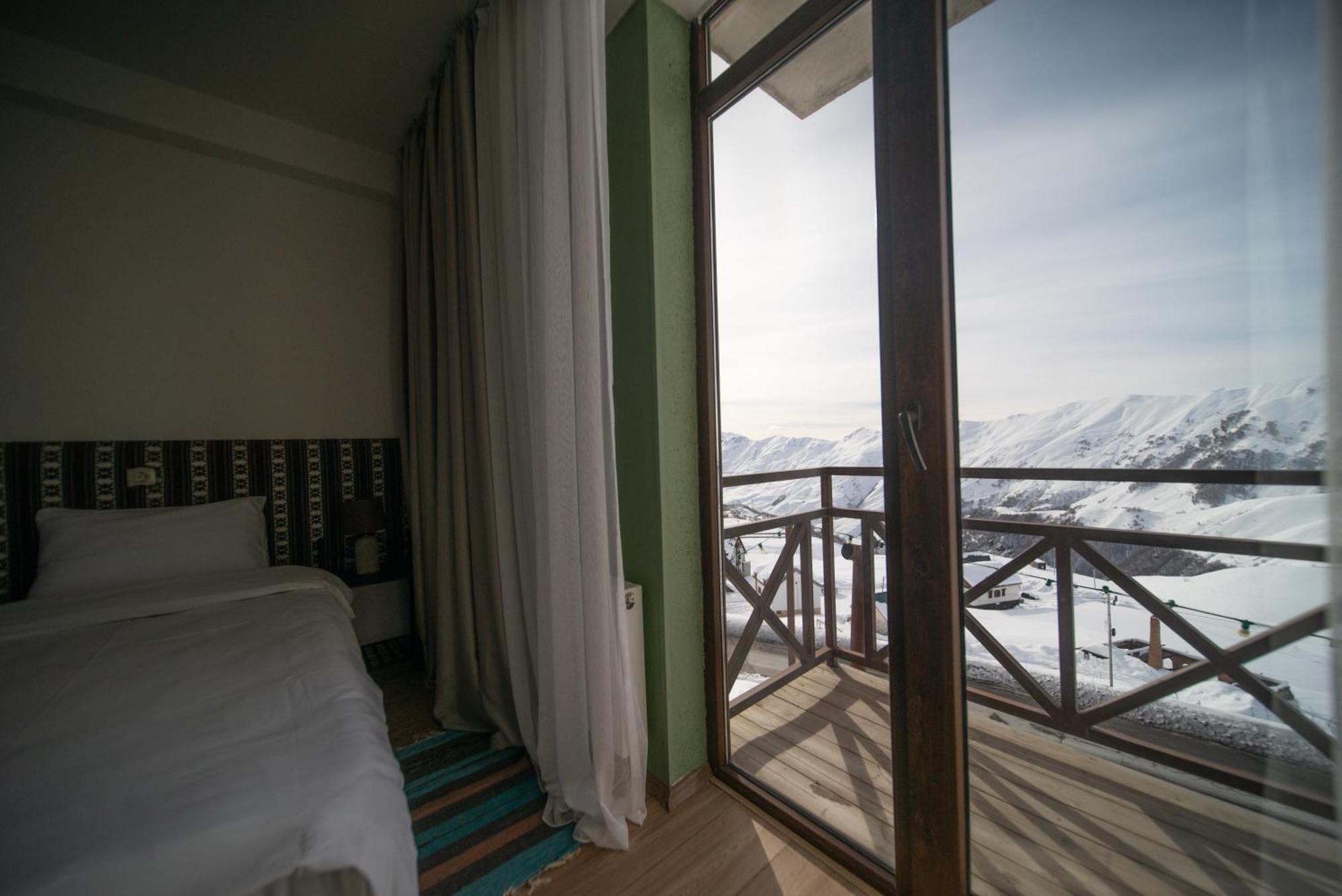 Chalet Papa Basili Gudauri Eksteriør bilde